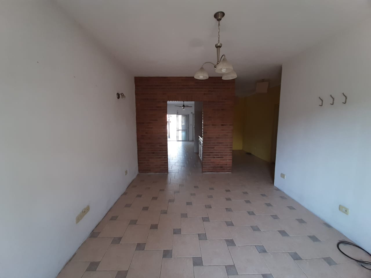 QUIROGA N° 512, CASA, ENTRE ROCA Y ALVEAR — foto 3