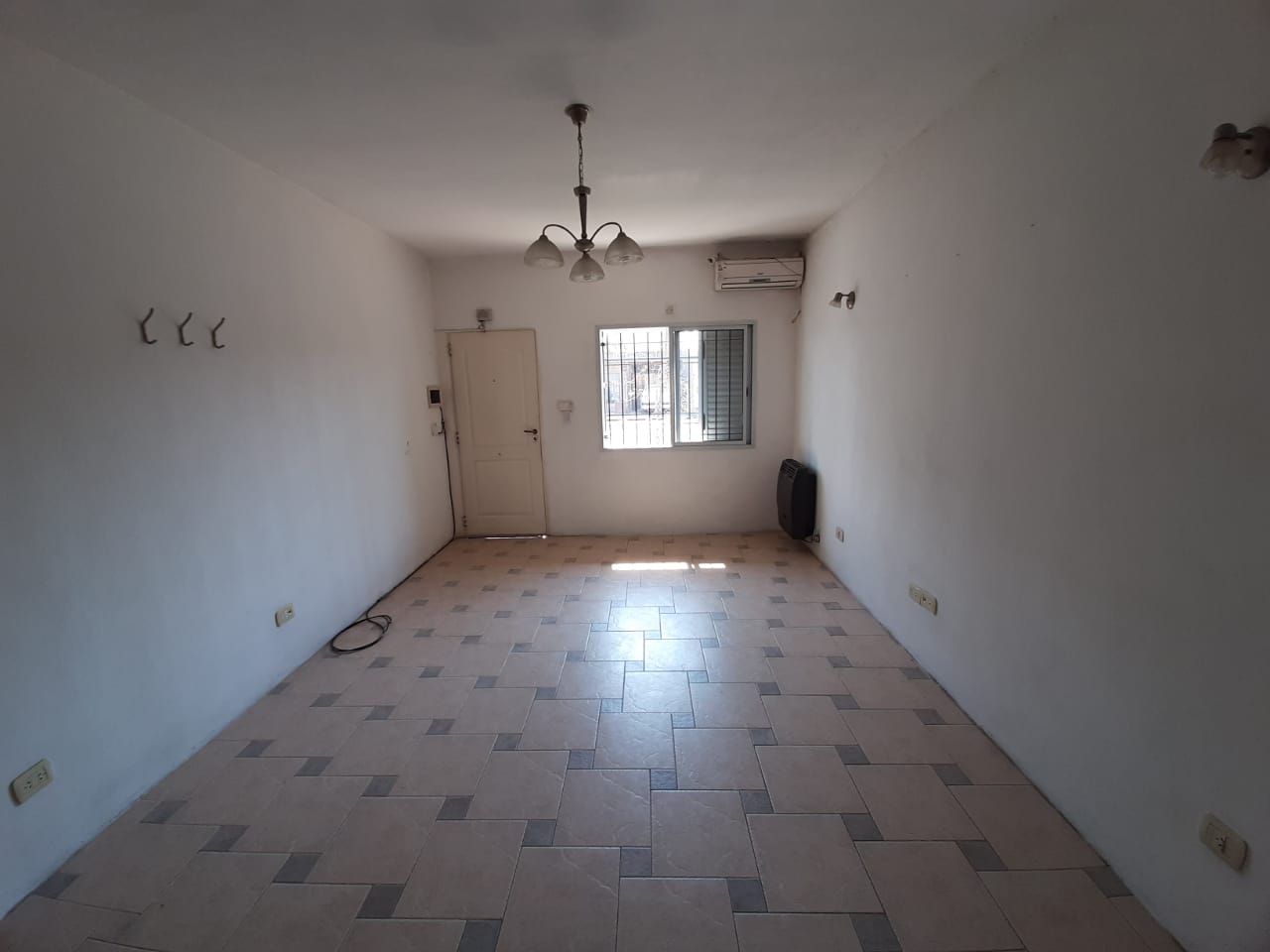 QUIROGA N° 512, CASA, ENTRE ROCA Y ALVEAR — foto 4