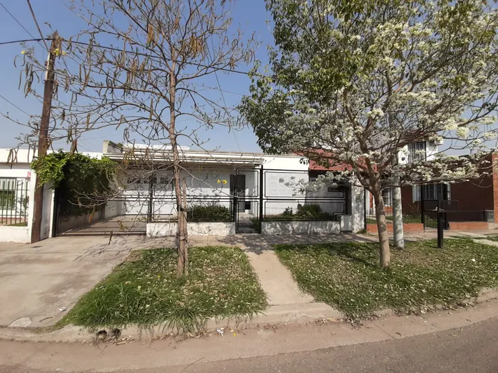 QUIROGA N° 512, CASA, ENTRE ROCA Y ALVEAR — foto 38
