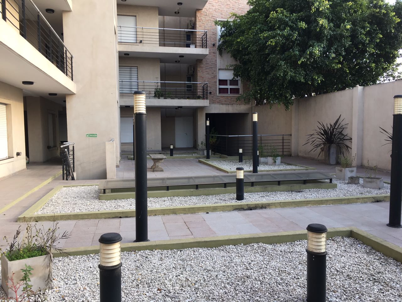 CHACABUCO 195, con cochera, esquina Leon Guruciaga — foto 81