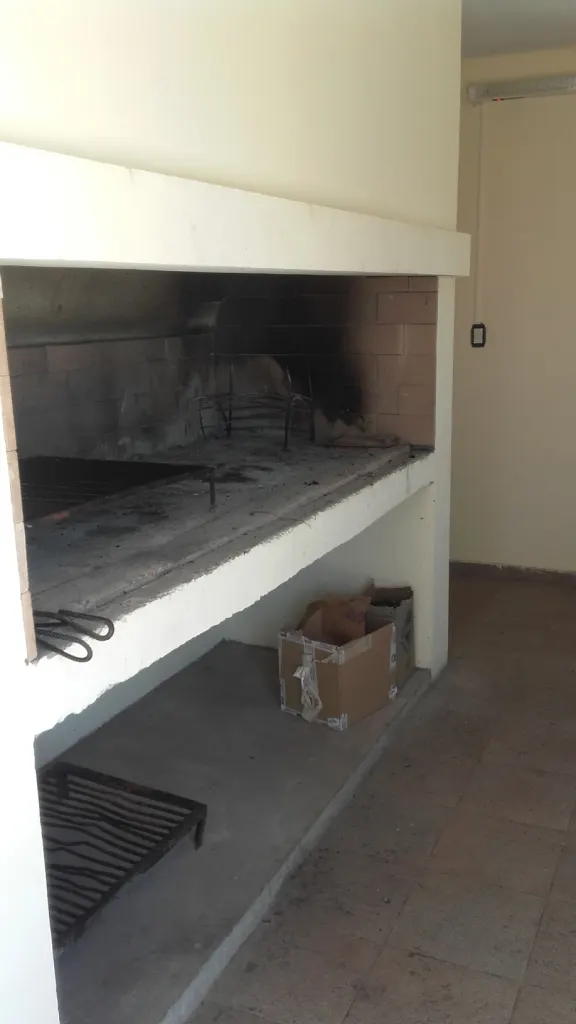CHACABUCO 195, con cochera, esquina Leon Guruciaga — foto 101