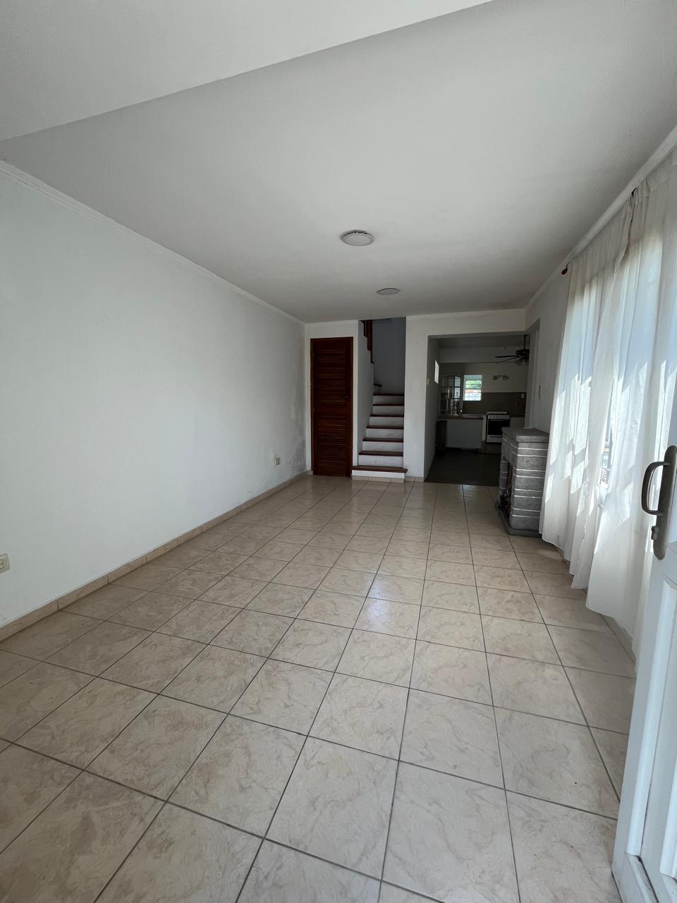 BALCARCE N° 378 INTERNA, CASA INTERNA ENTRE NECOCHEA Y PRINGLES — foto 2