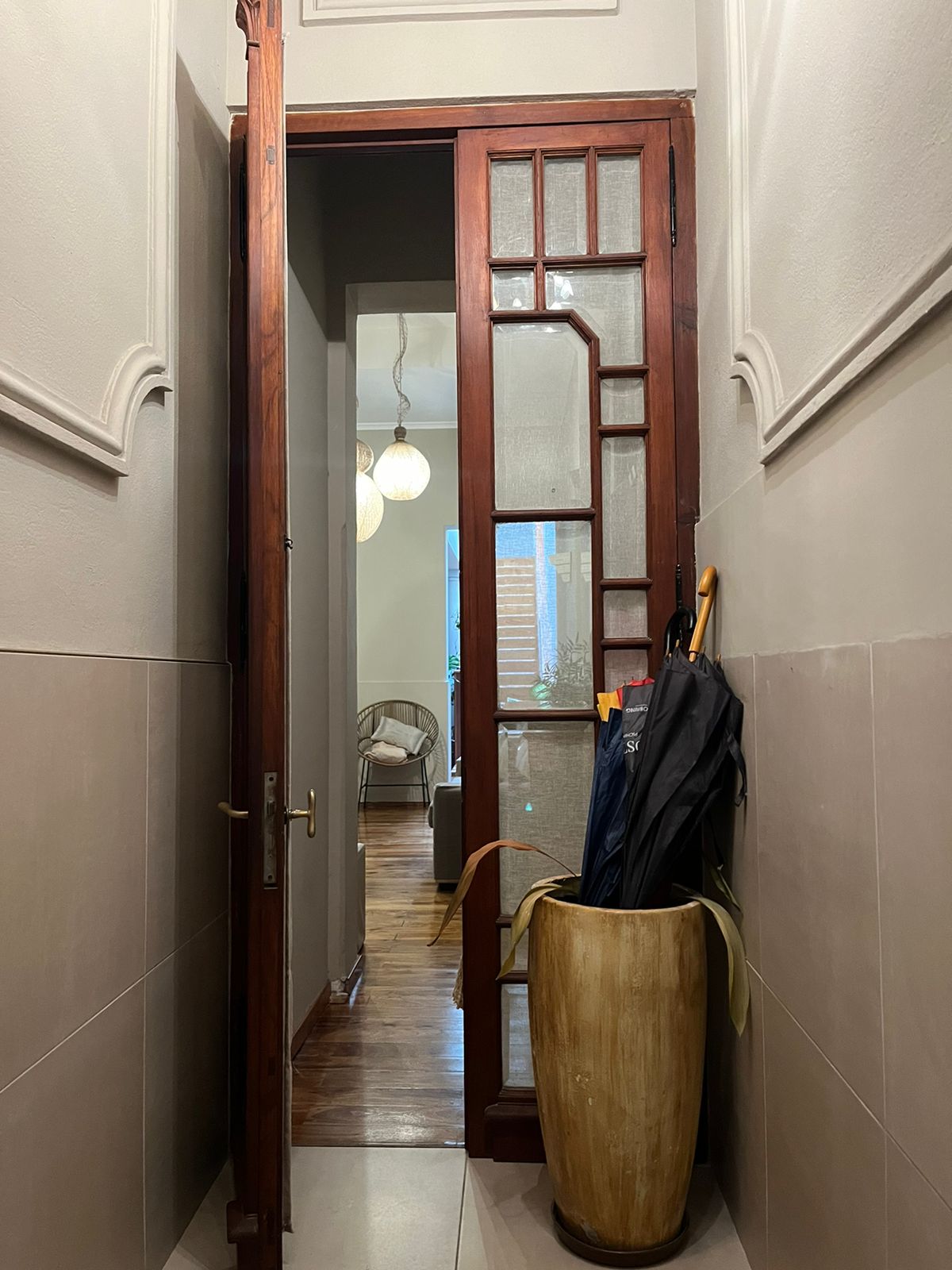 PELLEGRINI 386 - IMPECABLE ESTADO, CASA — foto 2