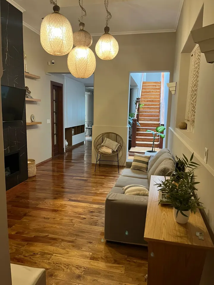 PELLEGRINI 386 - IMPECABLE ESTADO, CASA — foto 3