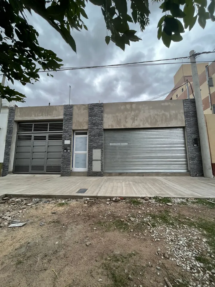 AV. ALVAREZ N° 207