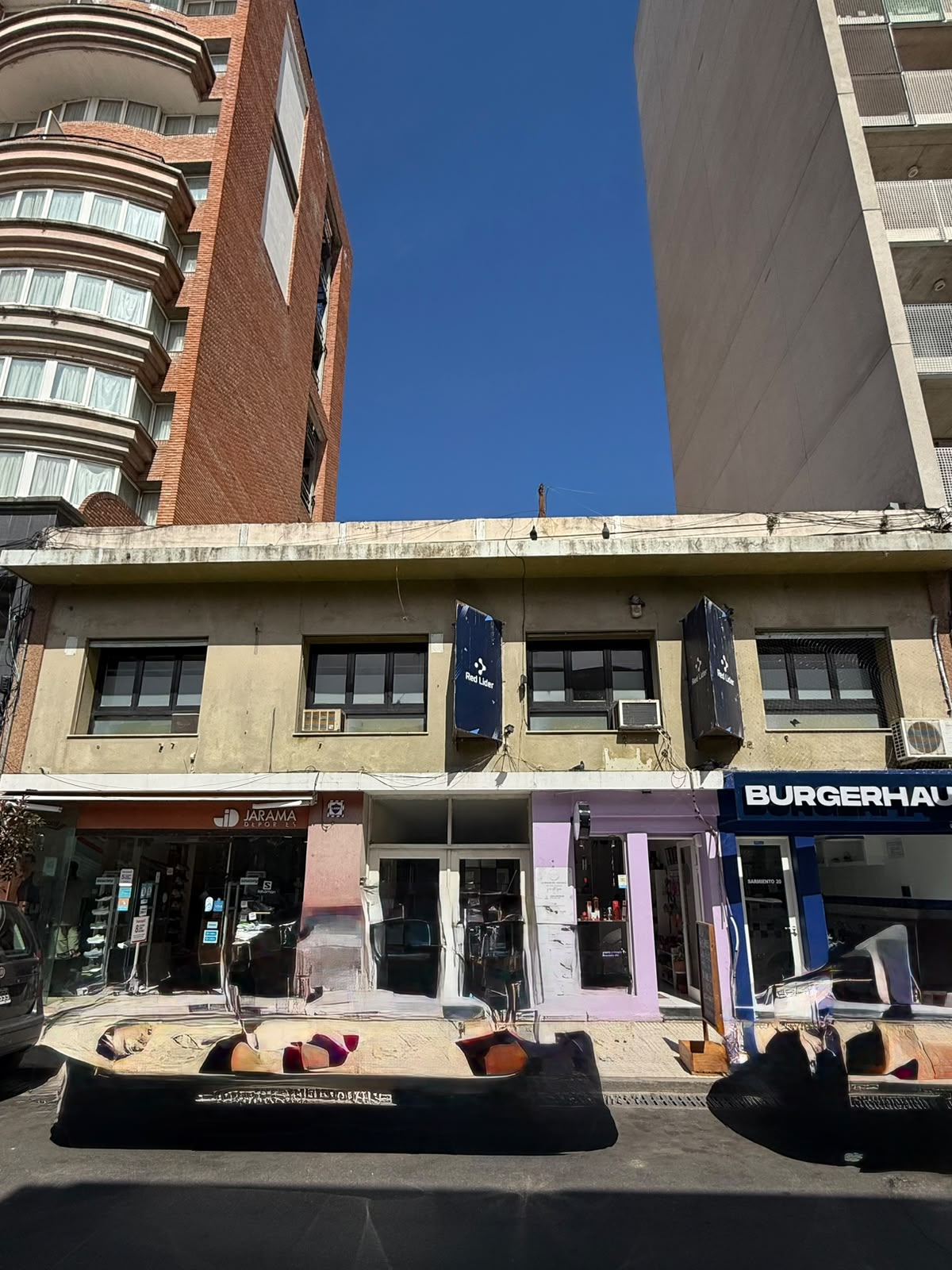 Sarmiento N° 16 Locales Comerciales/oficinas — foto 1