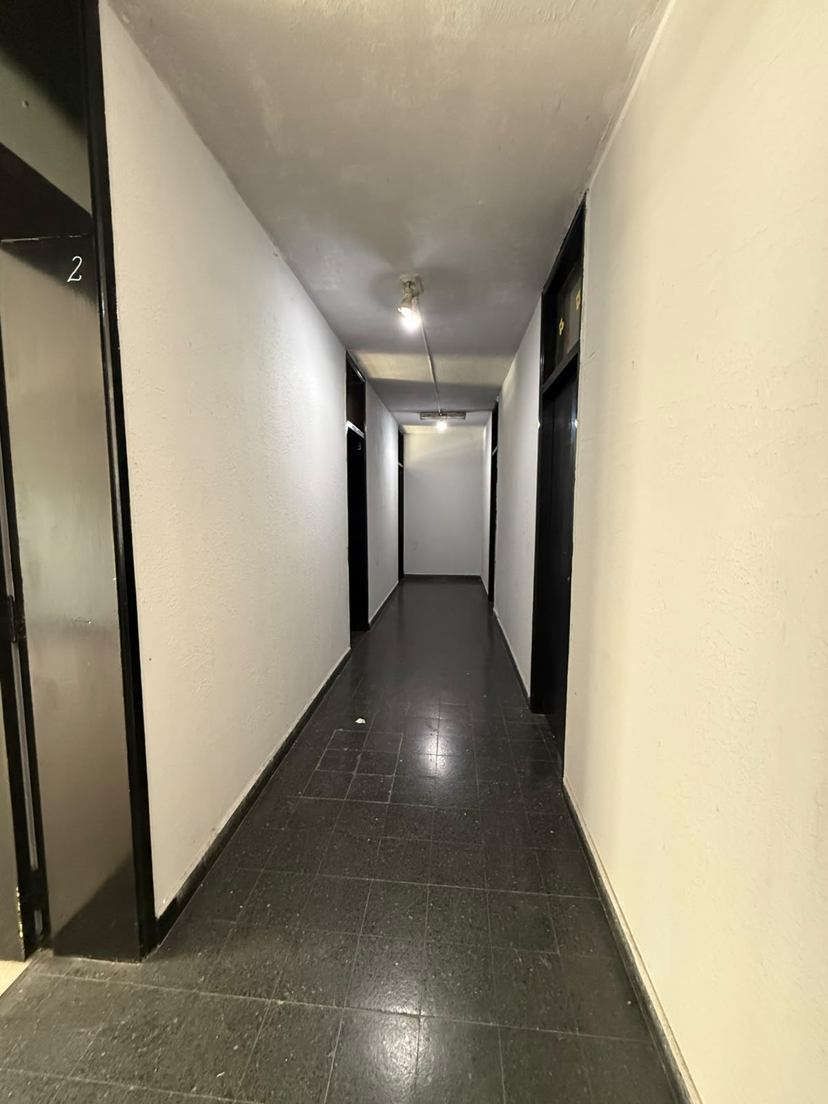 Sarmiento N° 16 Locales Comerciales/oficinas — foto 5
