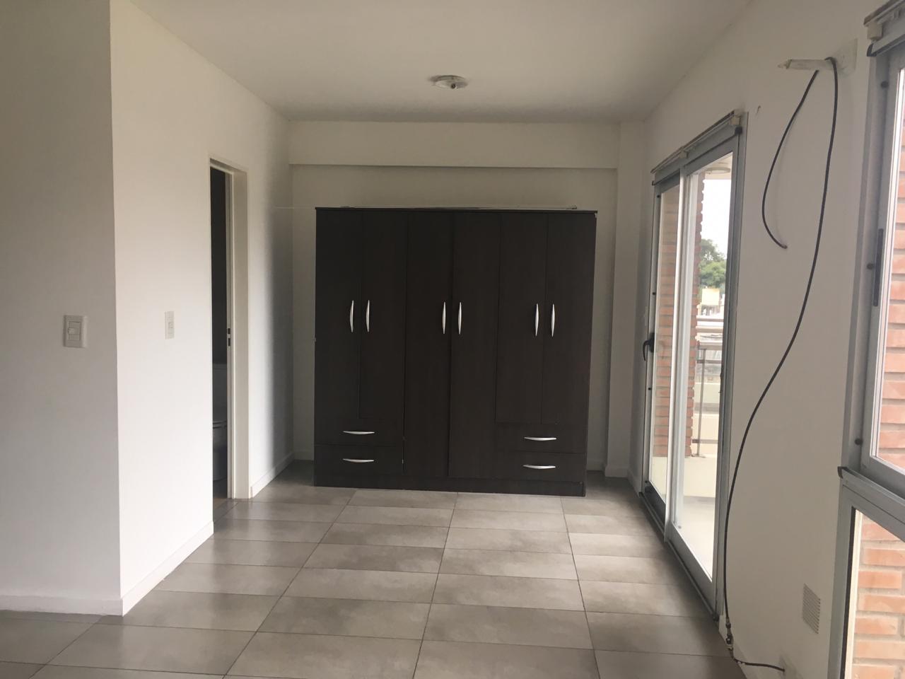 LAVALLE 89 2°D — foto 4