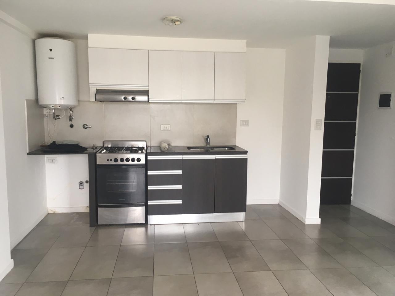 LAVALLE 89 2°D — foto 3
