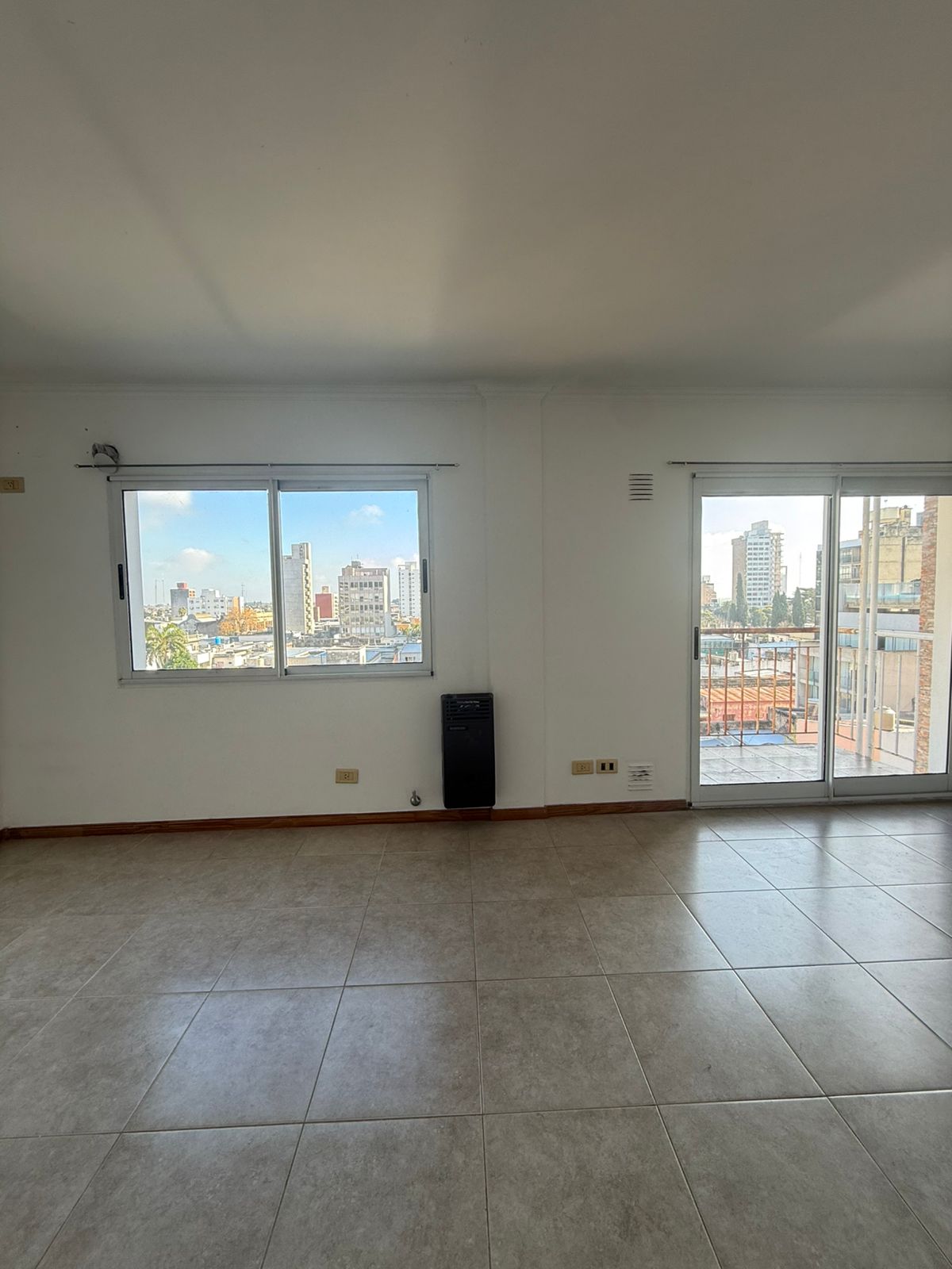 NACION N° 125 PISO 4 DEPTO C