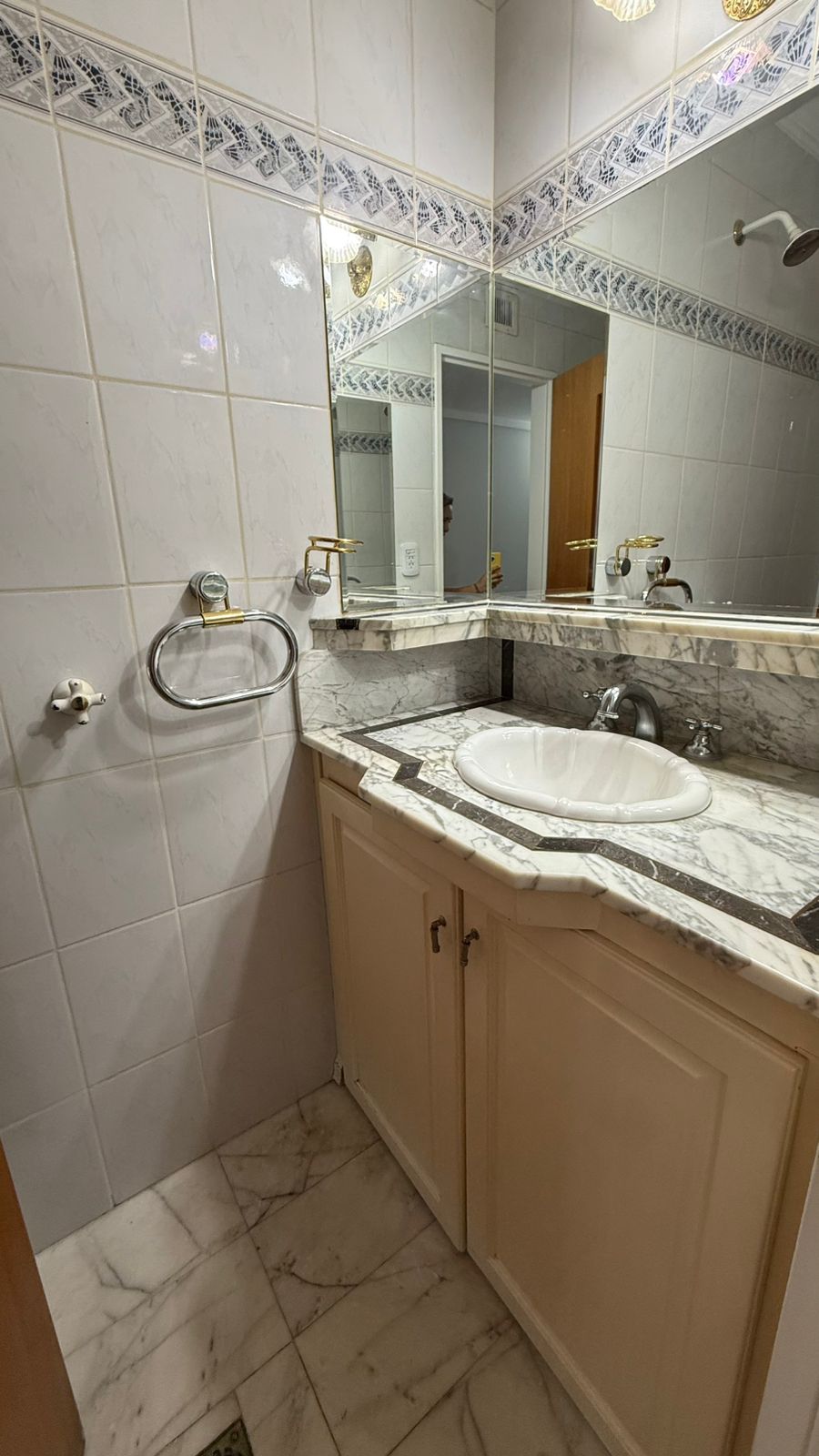 AMEGHINO N° 27 PISO 2 – CON COCHERA, SOLO USO VIVIENDA — foto 3