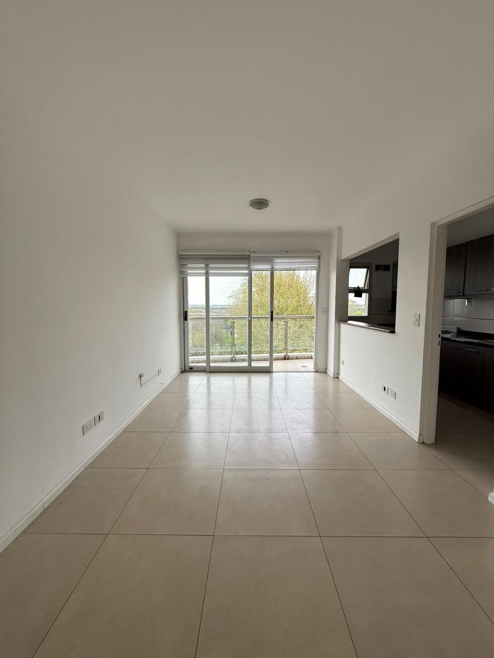 Leon Guruciaga N° 57 Piso 4 Depto B — foto 1