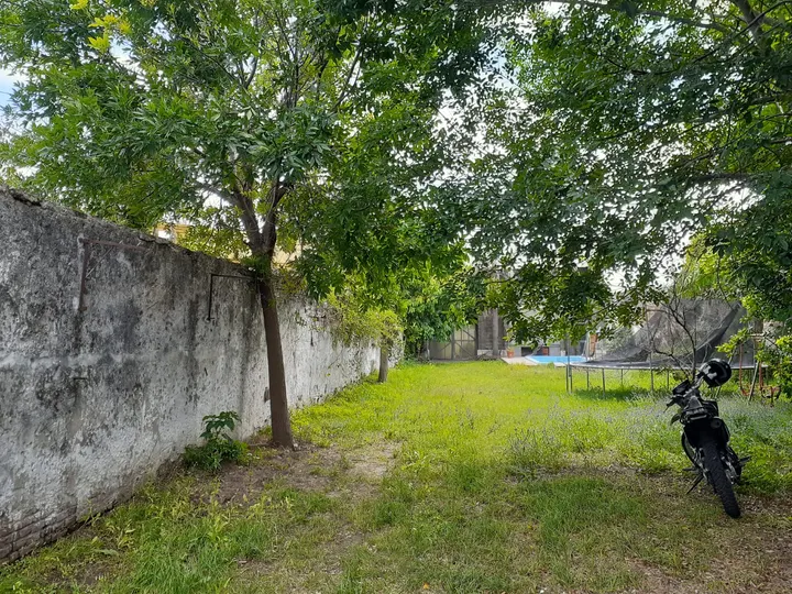 25 DE MAYO N° 287 - TERRENO, CASI ESQUINA FALCON